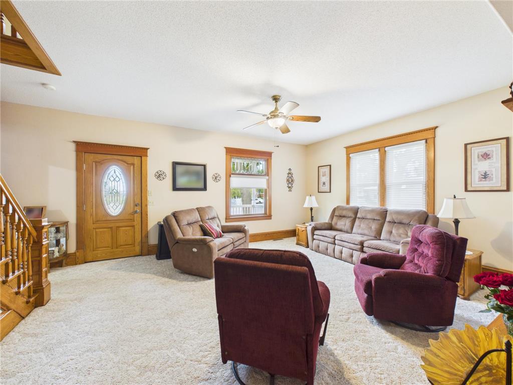 413 1st Avenue N Freeport MN 56331 7075874 image12