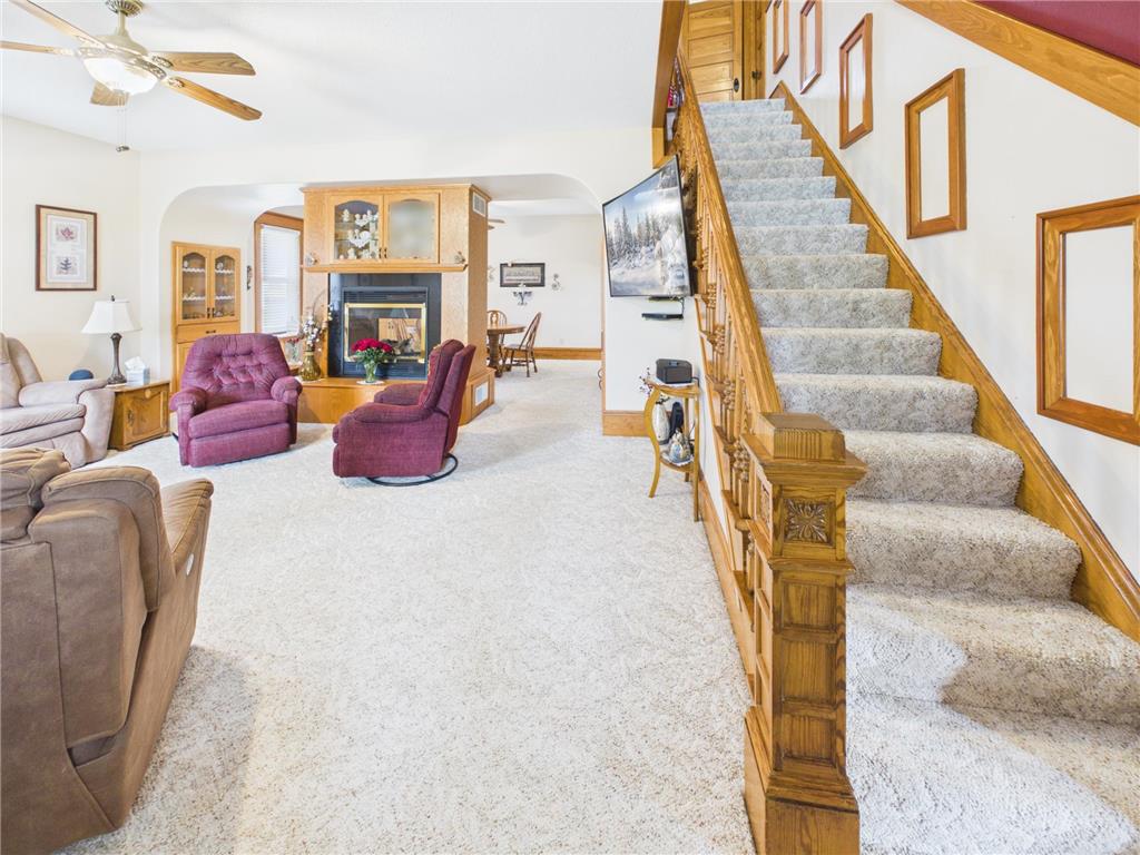 413 1st Avenue N Freeport MN 56331 7075874 image14