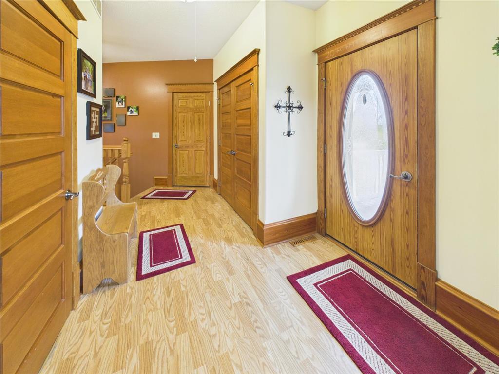 413 1st Avenue N Freeport MN 56331 7075874 image17