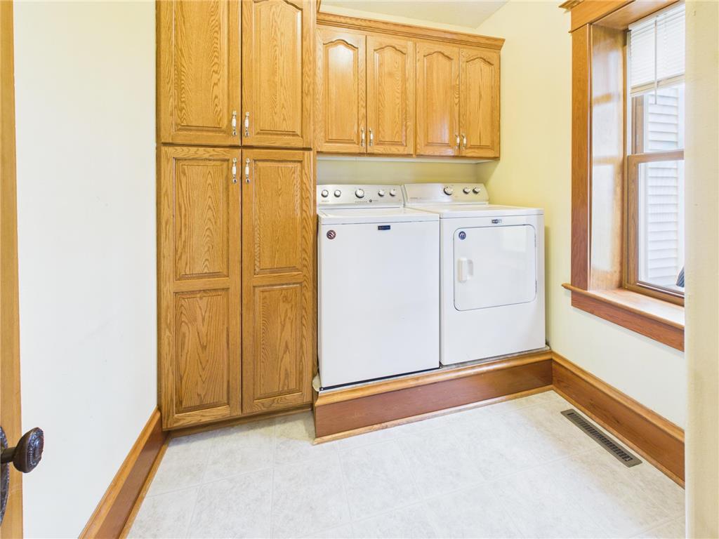 413 1st Avenue N Freeport MN 56331 7075874 image23