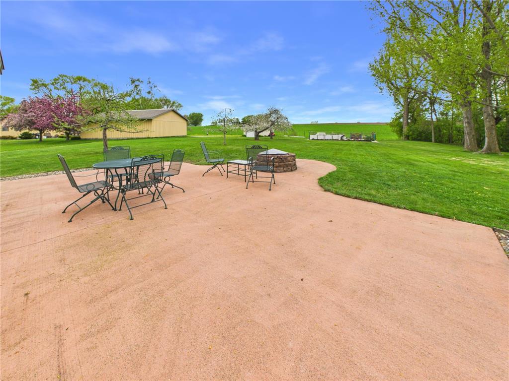 413 1st Avenue N Freeport MN 56331 7075874 image3