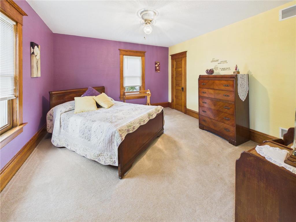 413 1st Avenue N Freeport MN 56331 7075874 image32