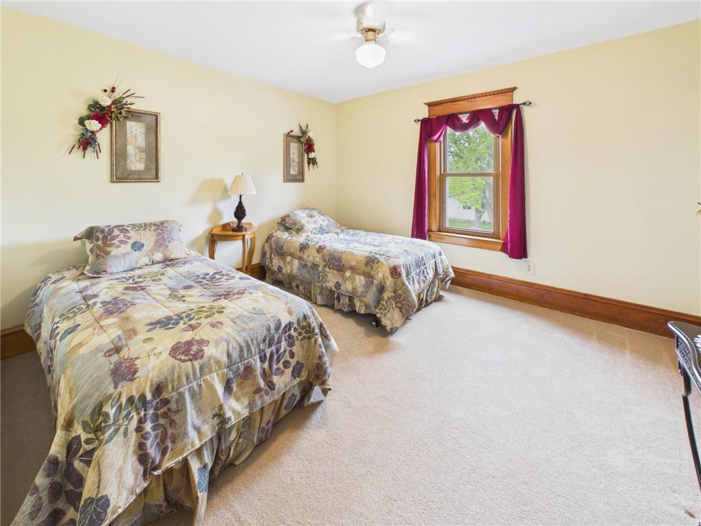 413 1st Avenue N Freeport MN 56331 7075874 image34