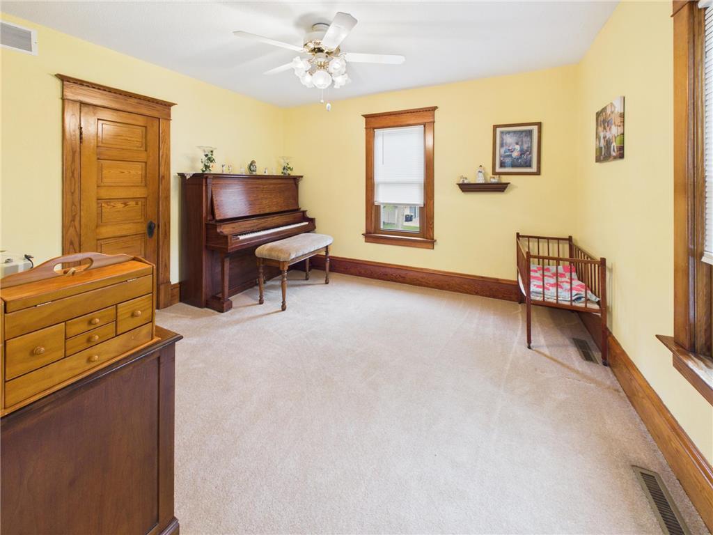 413 1st Avenue N Freeport MN 56331 7075874 image36