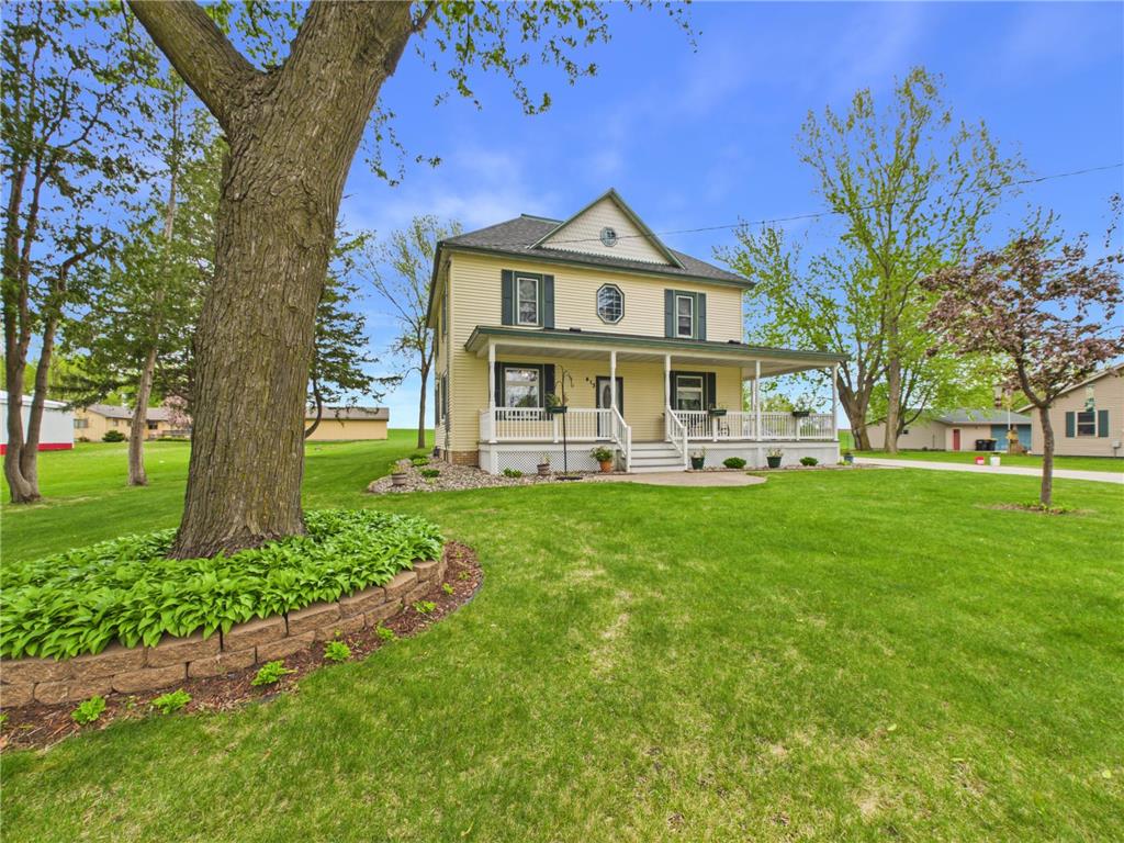 413 1st Avenue N Freeport MN 56331 7075874 image4