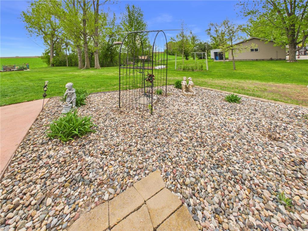 413 1st Avenue N Freeport MN 56331 7075874 image62