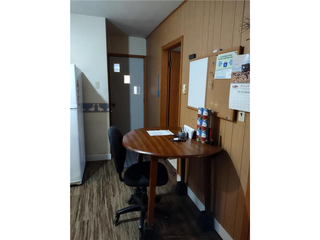 413 5th Avenue Madison MN 56256 6793238 image15