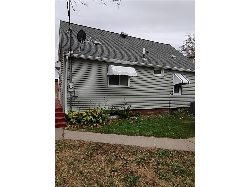 413 5th Avenue Madison MN 56256 6793238 image4