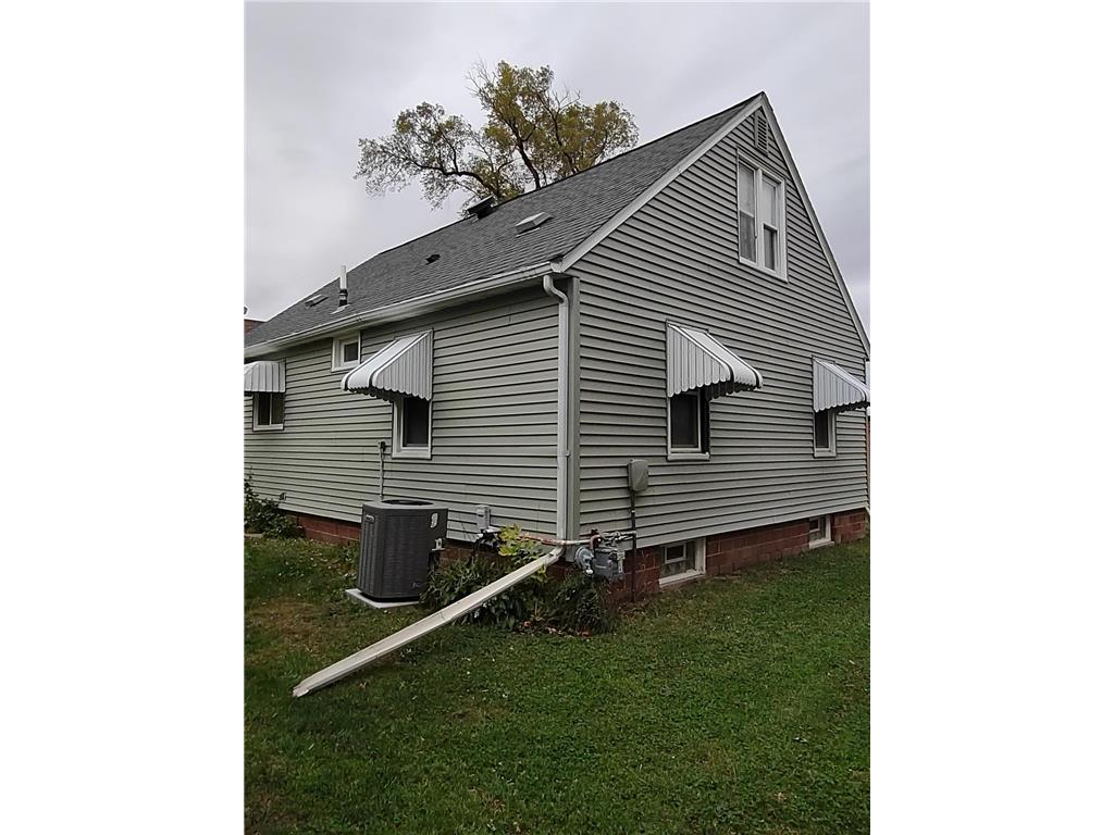 413 5th Avenue Madison MN 56256 6793238 image6