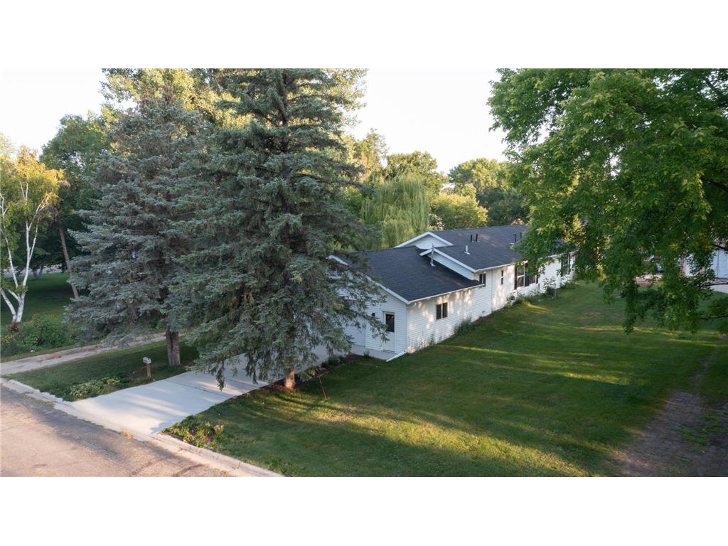 413 E Adolphus Avenue Fergus Falls MN 56537 6590060 image1