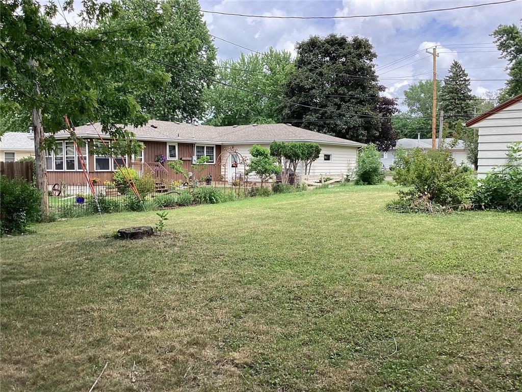 413 Hawthorne Street E Albert Lea MN 56007 7104190 image9
