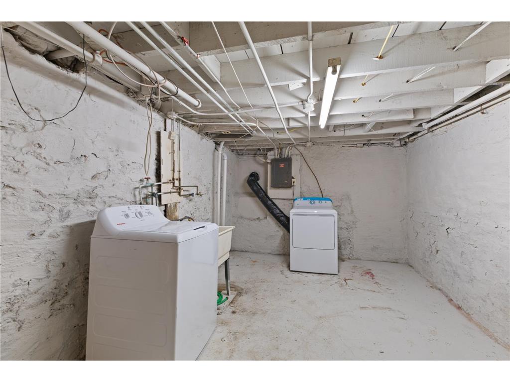 413 Knox Avenue N Minneapolis MN 55405 7106473 image32