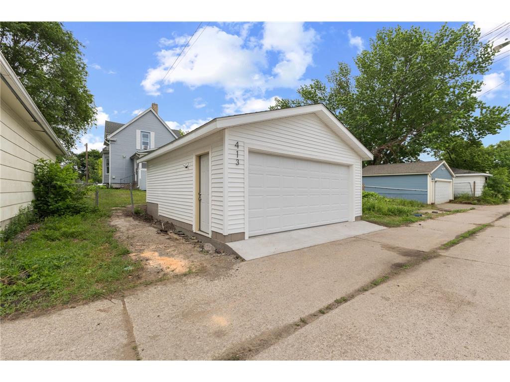 413 Knox Avenue N Minneapolis MN 55405 7106473 image36