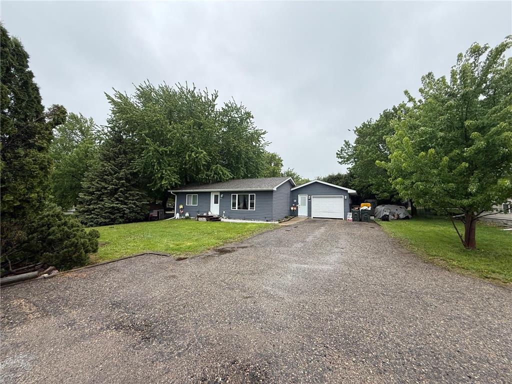 413 Main Street New London MN 56273 6728706 image1