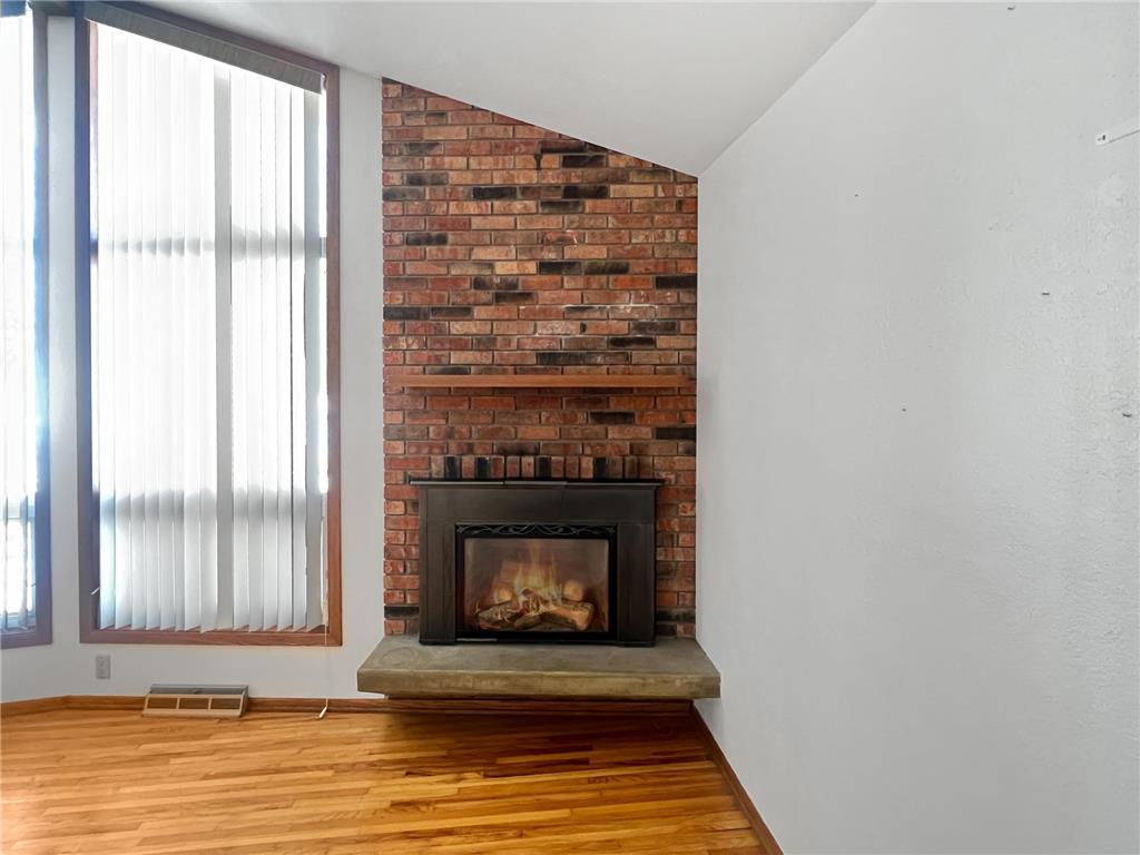 413 N 1st Avenue W Truman MN 56088 7001113 image10