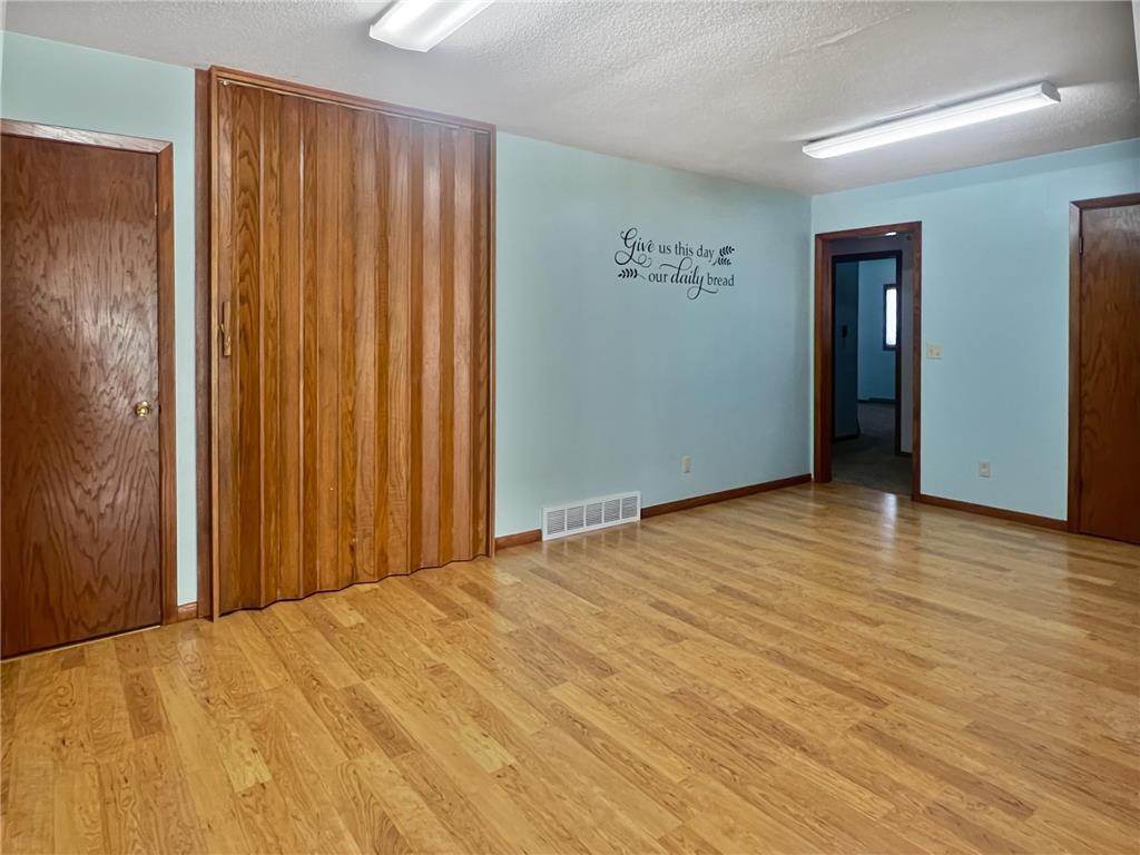 413 N 1st Avenue W Truman MN 56088 7001113 image12