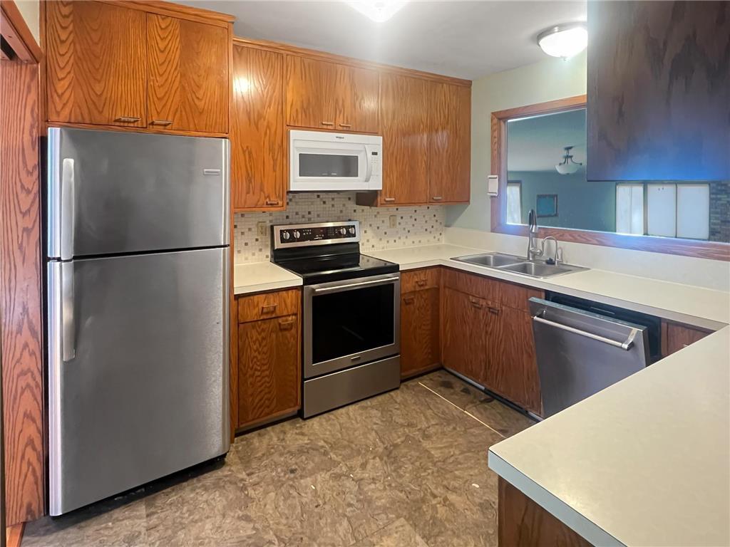 413 N 1st Avenue W Truman MN 56088 7001113 image13