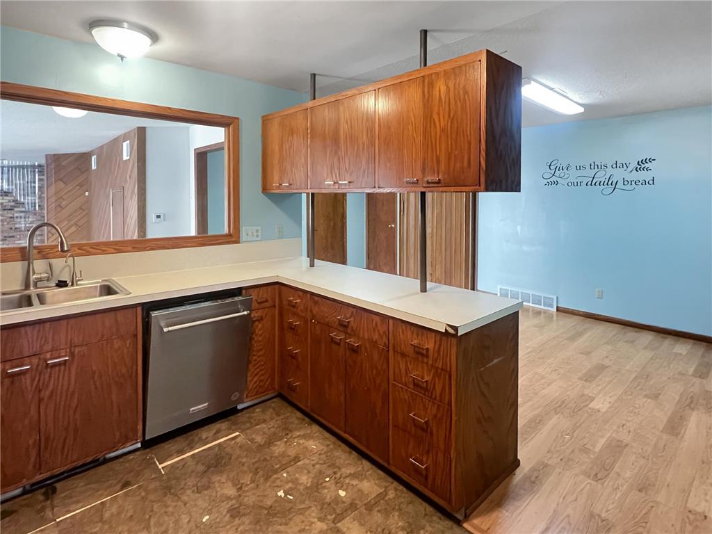 413 N 1st Avenue W Truman MN 56088 7001113 image14