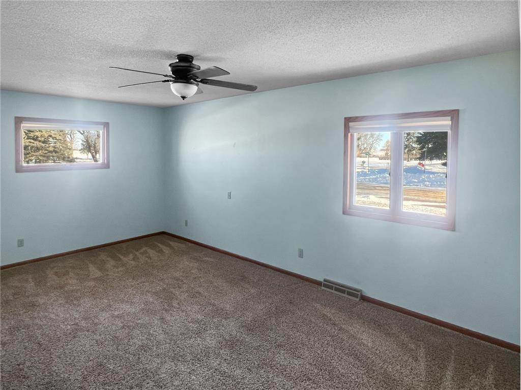 413 N 1st Avenue W Truman MN 56088 7001113 image15