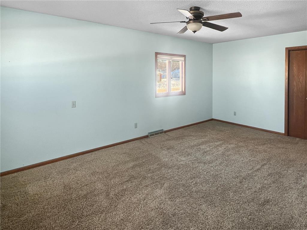 413 N 1st Avenue W Truman MN 56088 7001113 image16