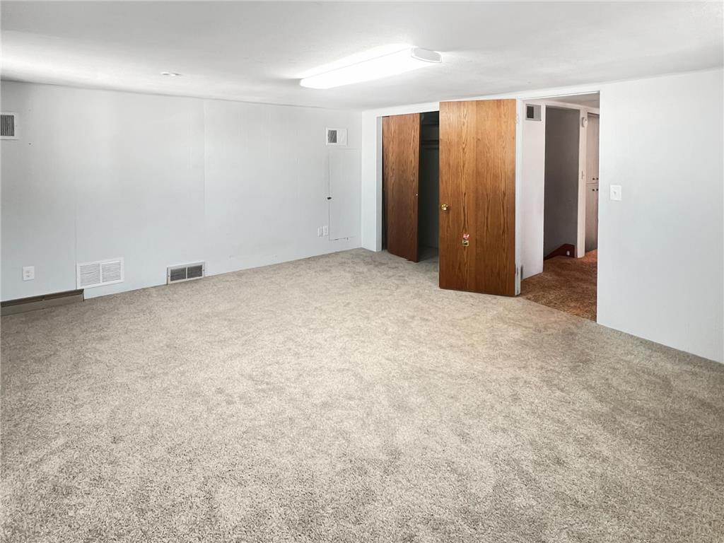 413 N 1st Avenue W Truman MN 56088 7001113 image27