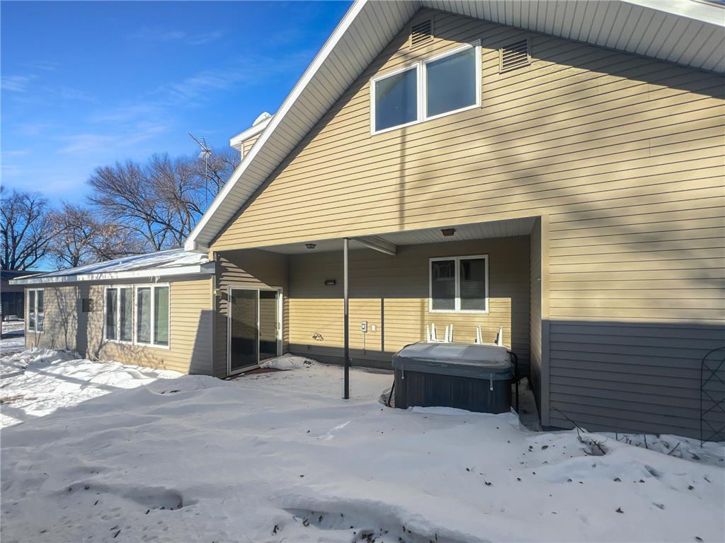 413 N 1st Avenue W Truman MN 56088 7001113 image5