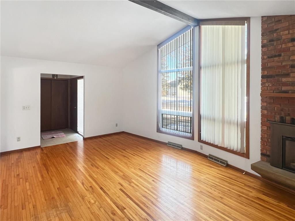 413 N 1st Avenue W Truman MN 56088 7001113 image8