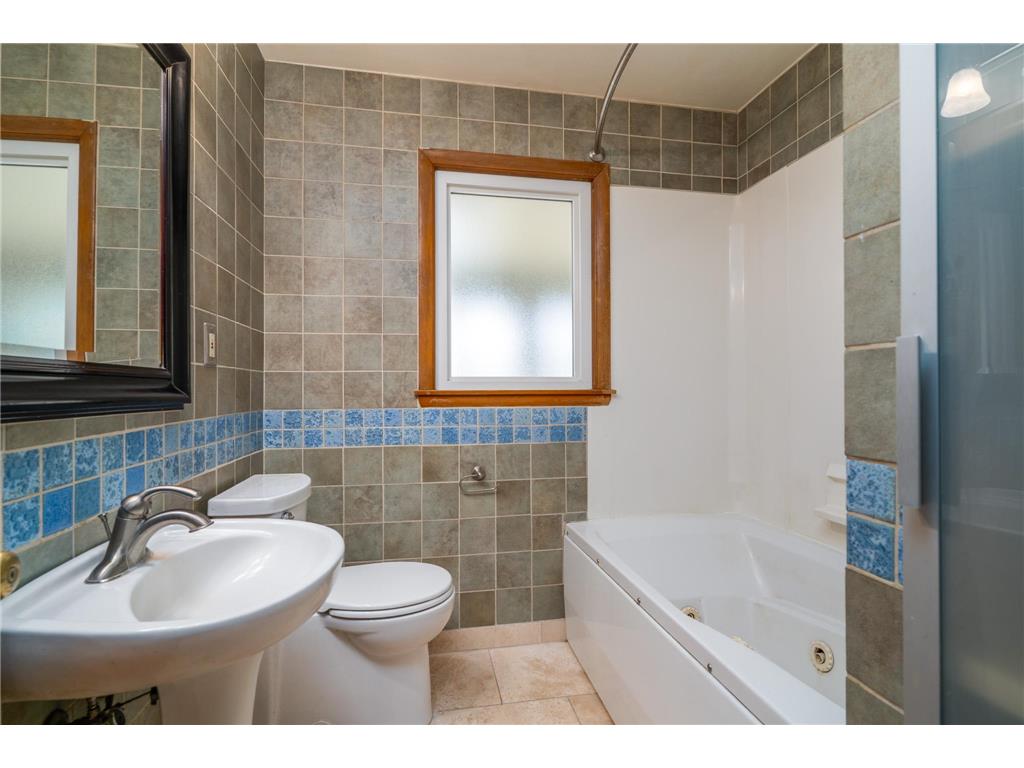413 Sheridan Street Crookston MN 56716 7071505 image14