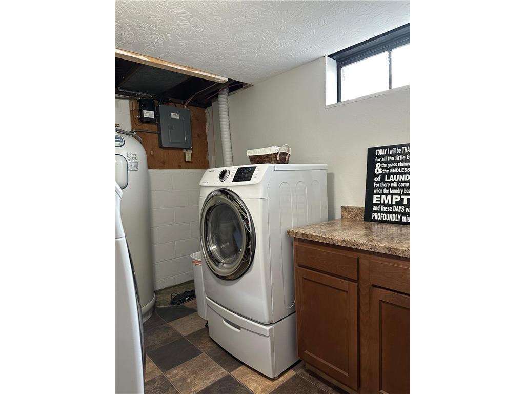 413 W Bishop Street Luverne MN 56156 7054482 image22