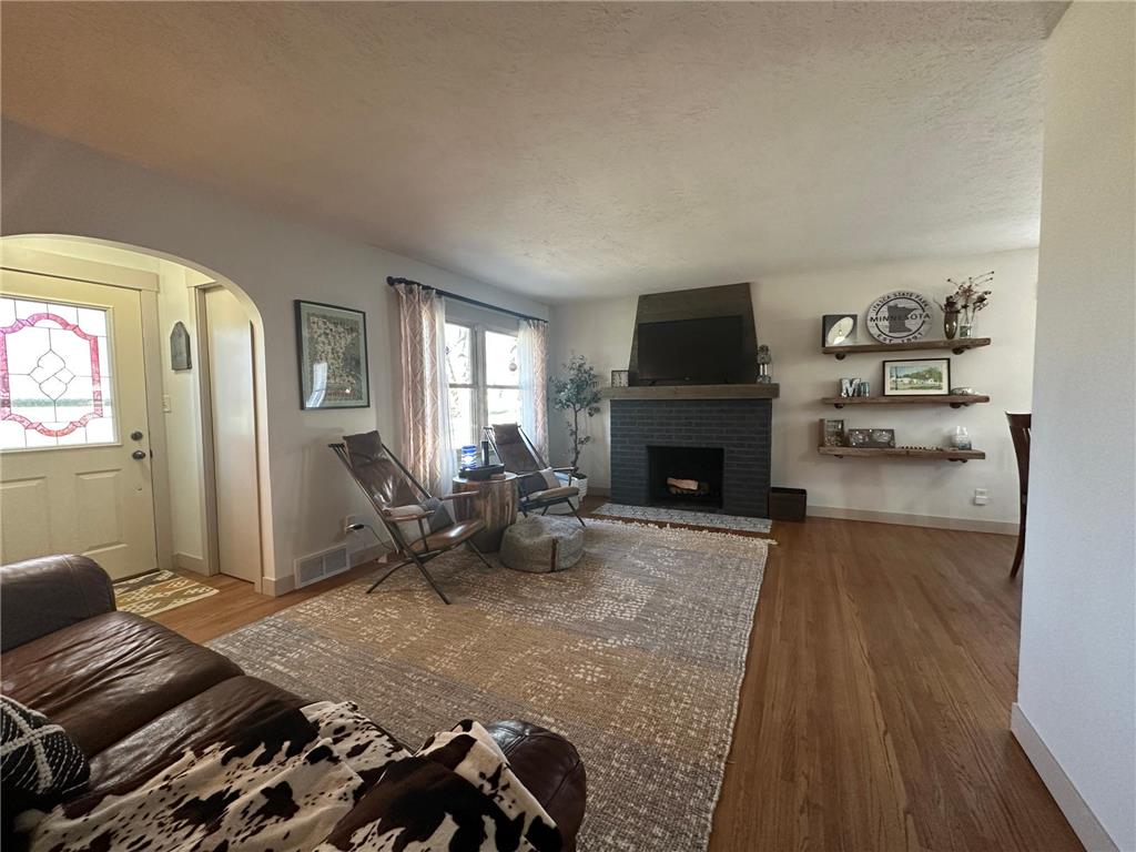 413 W Bishop Street Luverne MN 56156 7054482 image9