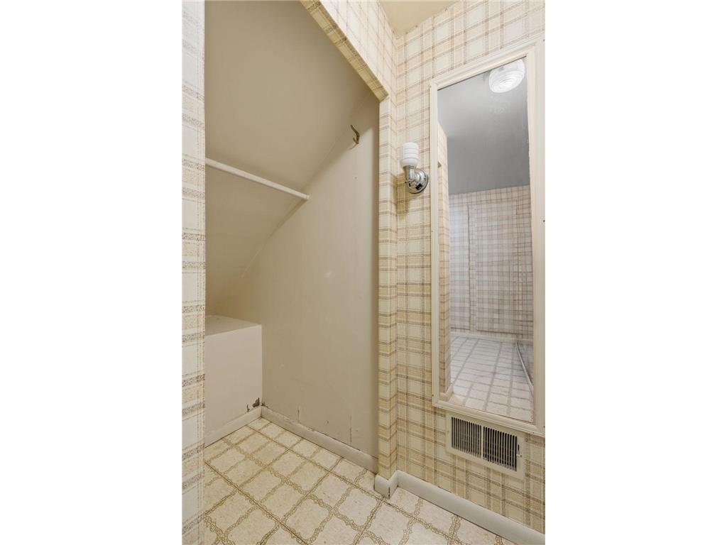413 Whitegate Lane Minnetonka MN 55391 7105638 image42