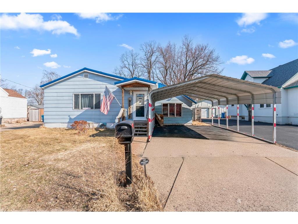 4130 7th Street W Winona MN 55987 7028334 image1