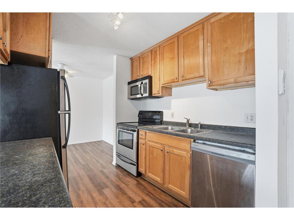 4130 Rahn Road #206 Eagan MN 55122 7026691 image10