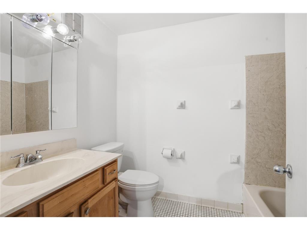 4130 Rahn Road #206 Eagan MN 55122 7026691 image18