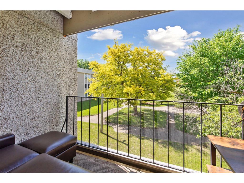 4130 Rahn Road #209 Eagan MN 55122 6730172 image2