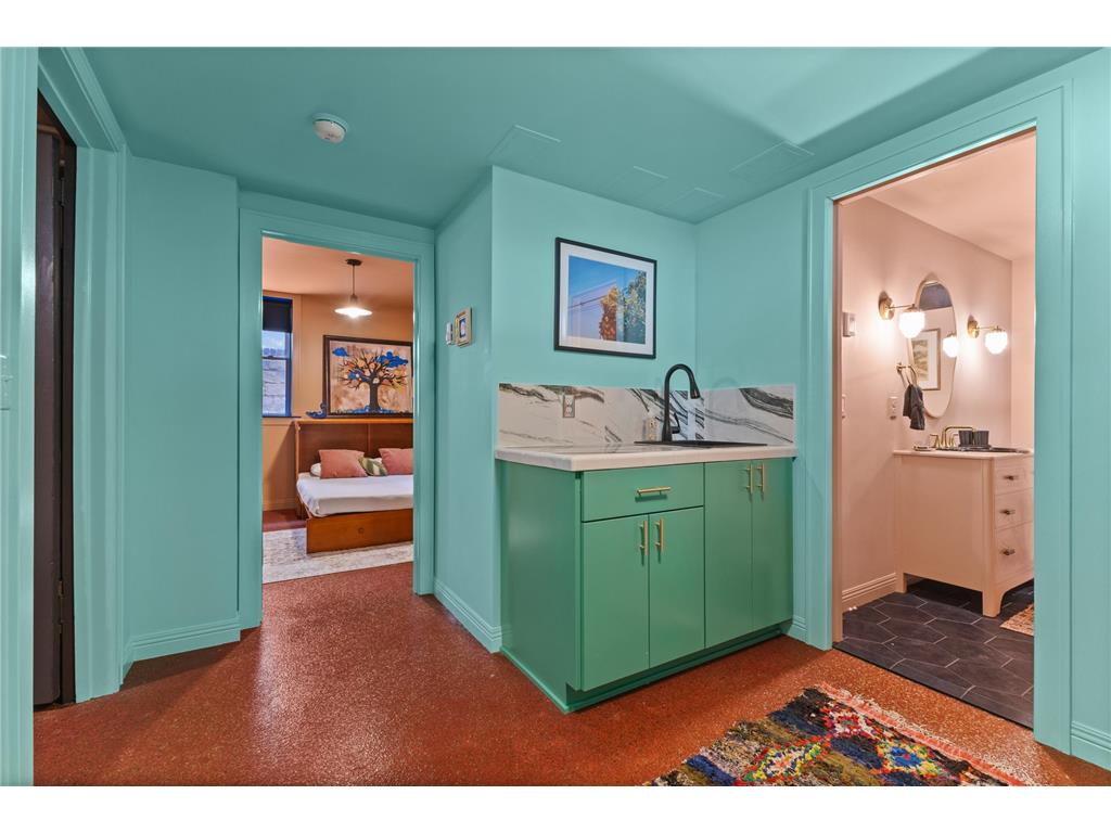 4132 Aldrich Avenue S Minneapolis MN 55409 7083175 image42