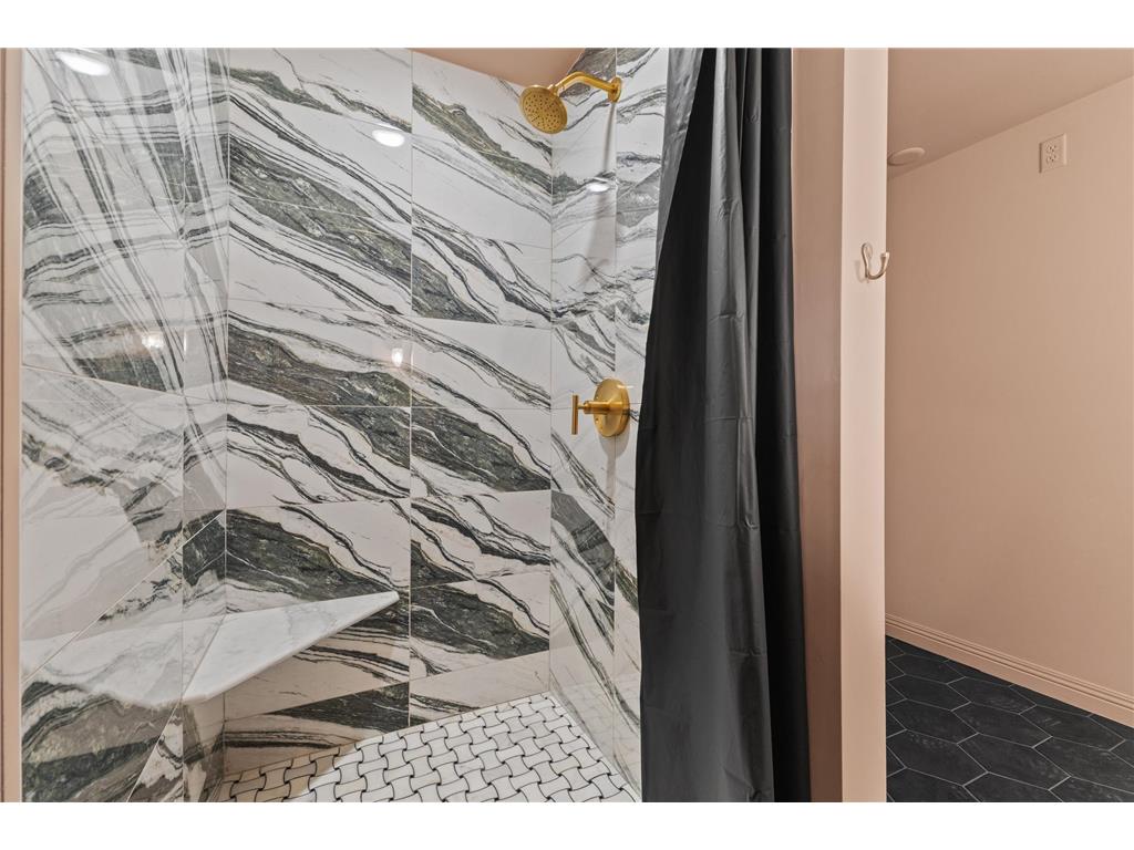 4132 Aldrich Avenue S Minneapolis MN 55409 7083175 image44
