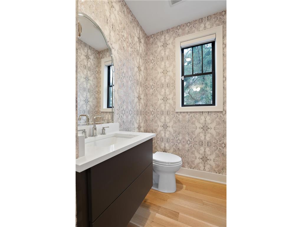 4132 Drew Avenue S Minneapolis MN 55410 7002731 image11