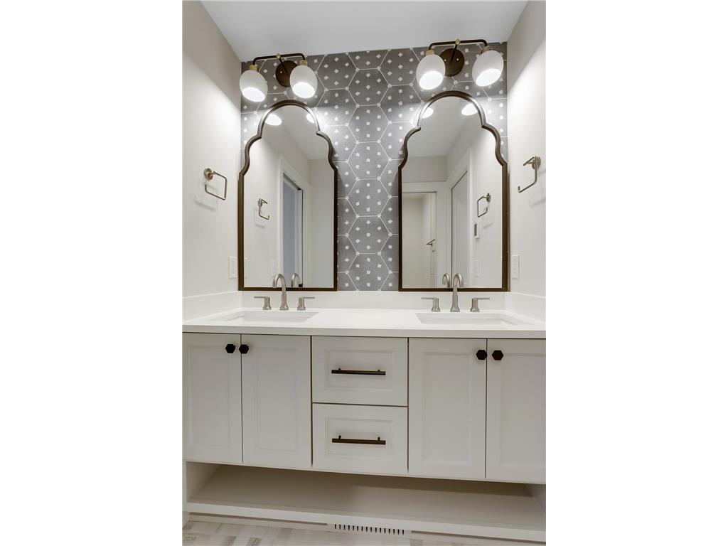 4132 Drew Avenue S Minneapolis MN 55410 7002731 image14