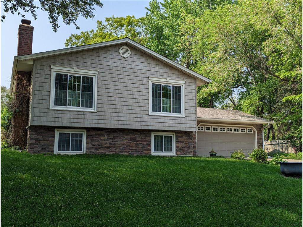 4133 Hillaire Road White Bear Twp MN 55110 6396012 image1