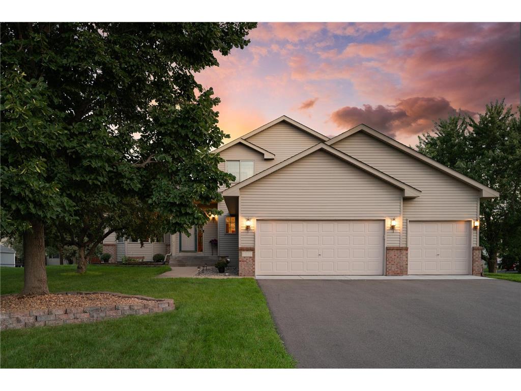 4133 Sunset Trail N Brooklyn Park MN 55443 6698115 image1