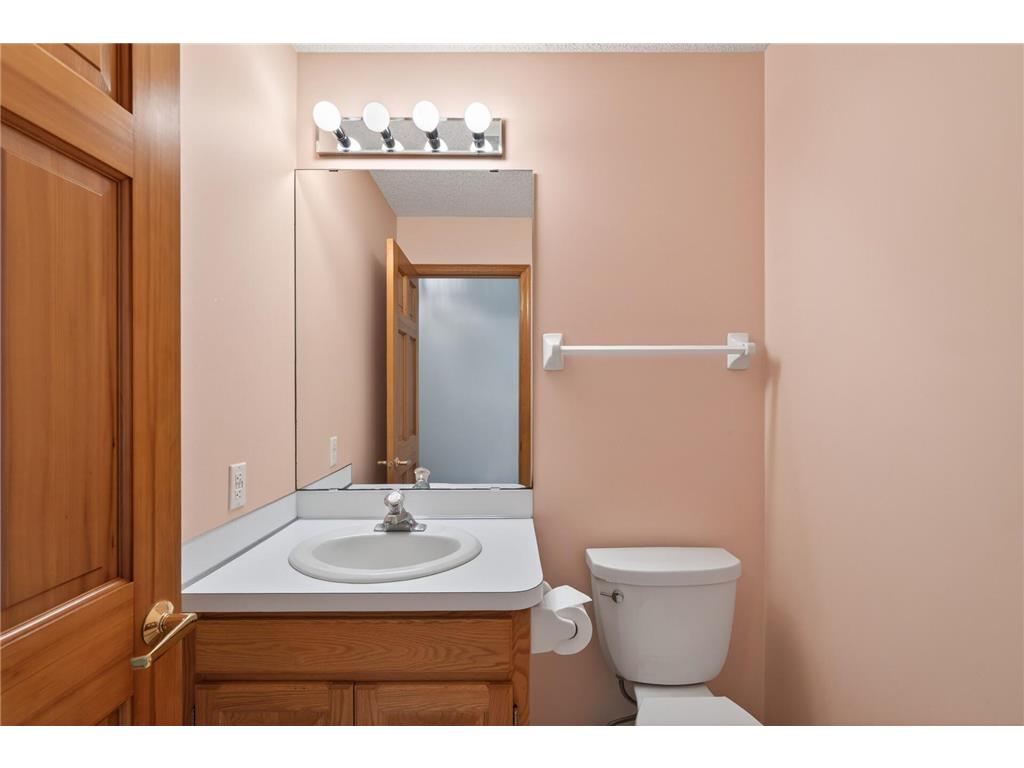 4134 Thornhill Lane Vadnais Heights MN 55127 7089729 image25