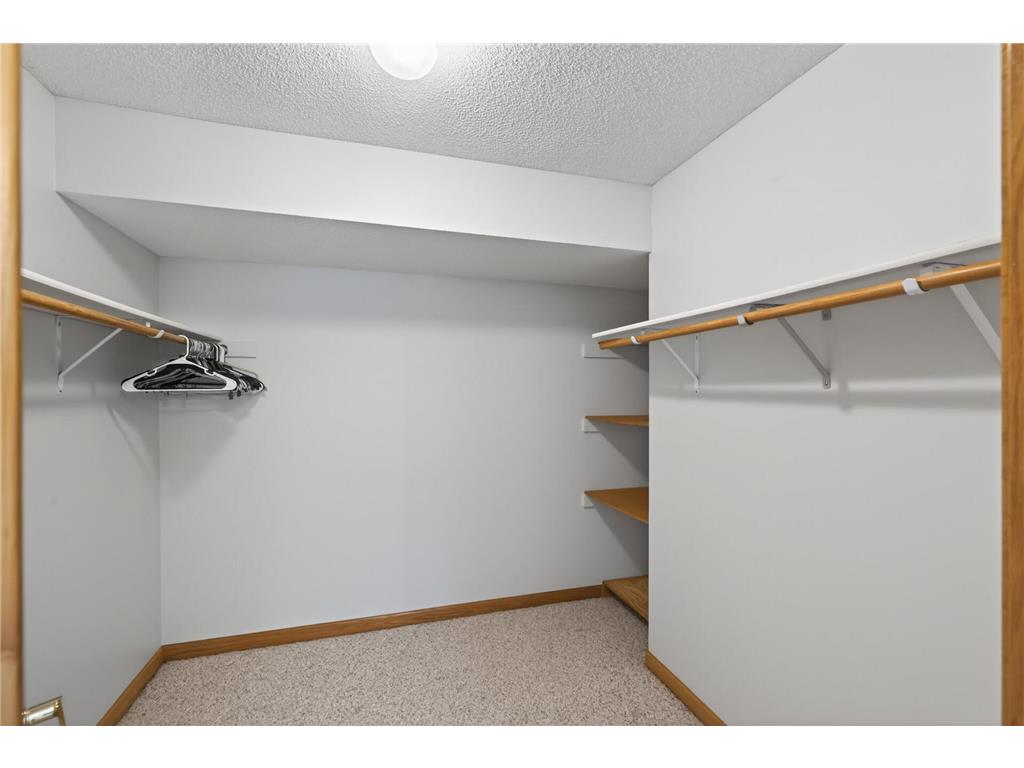 4134 Thornhill Lane Vadnais Heights MN 55127 7089729 image31