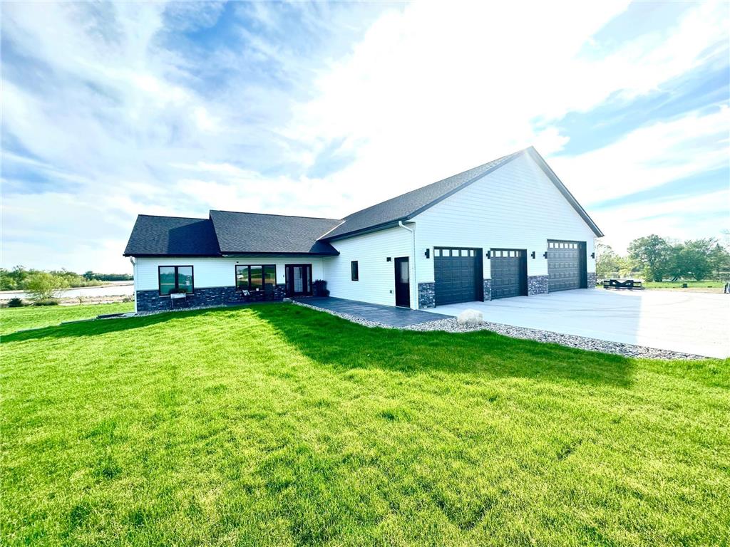 41356 Silver Lake Lane, Le Center, MN, 56057 MLS 6362112 Edina Realty