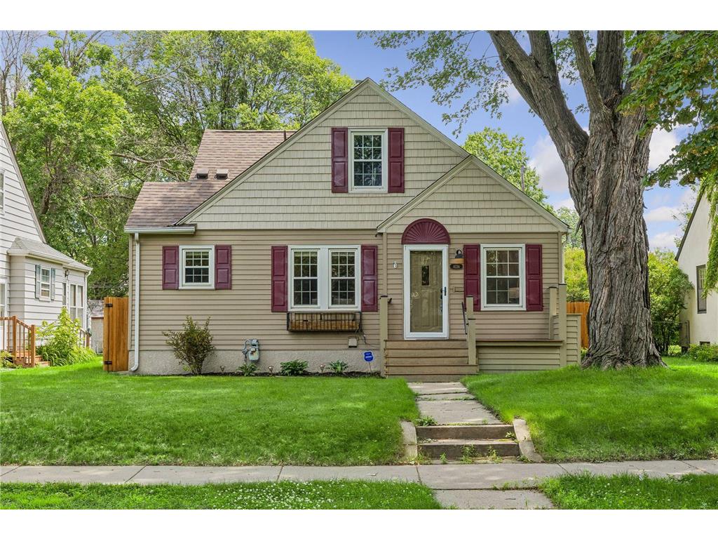 4136 Abbott Avenue N Robbinsdale MN 55422 7068773 image1