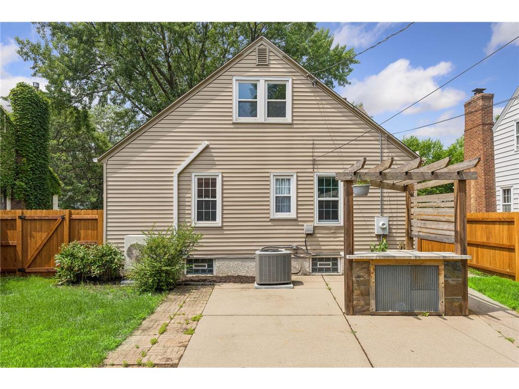 4136 Abbott Avenue N Robbinsdale MN 55422 7068773 image38