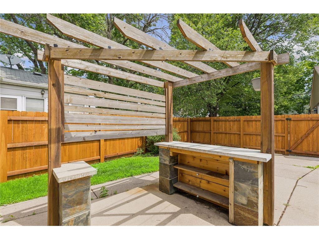 4136 Abbott Avenue N Robbinsdale MN 55422 7068773 image41