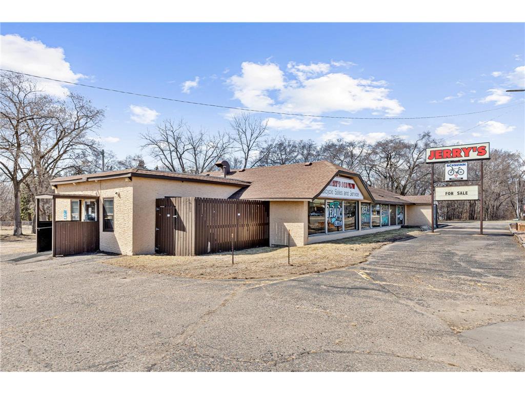 4136 Coon Rapids Boulevard NW Coon Rapids MN 55433 6692421 image1