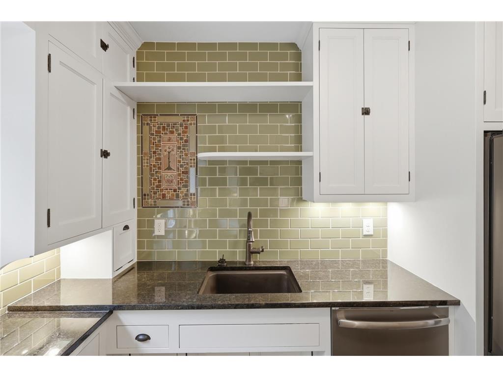 4136 Grand Avenue S Minneapolis MN 55409 7090339 image10