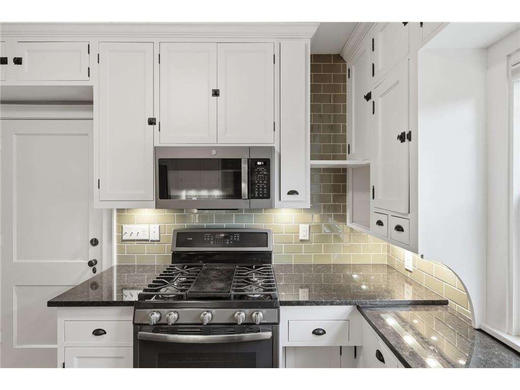 4136 Grand Avenue S Minneapolis MN 55409 7090339 image11